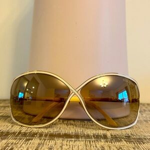 ✨ 🕶️ Tom Ford Rickie Sunglasses Cream & Rose Gold metal frame $249/or best offer